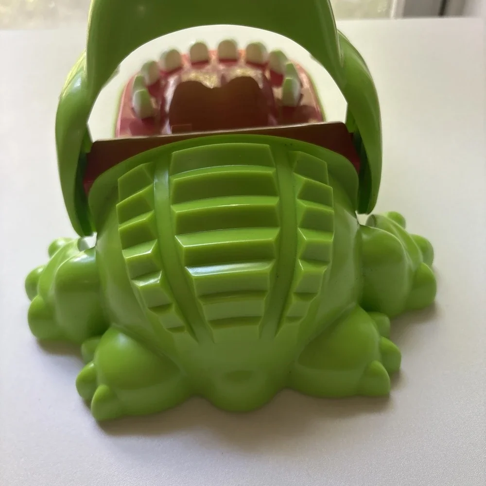 Vintage 1992 Milton Bradley Crocodile Dentist Game Travel Version Tested Works!